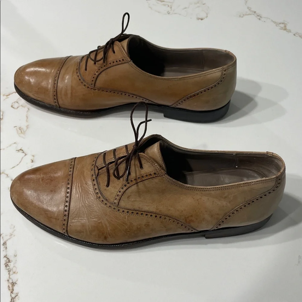 Bally Men's Winston Brogue Captoe Tan Leather Lace-Up Oxford Shoes | 10 - Picture 2 of 9